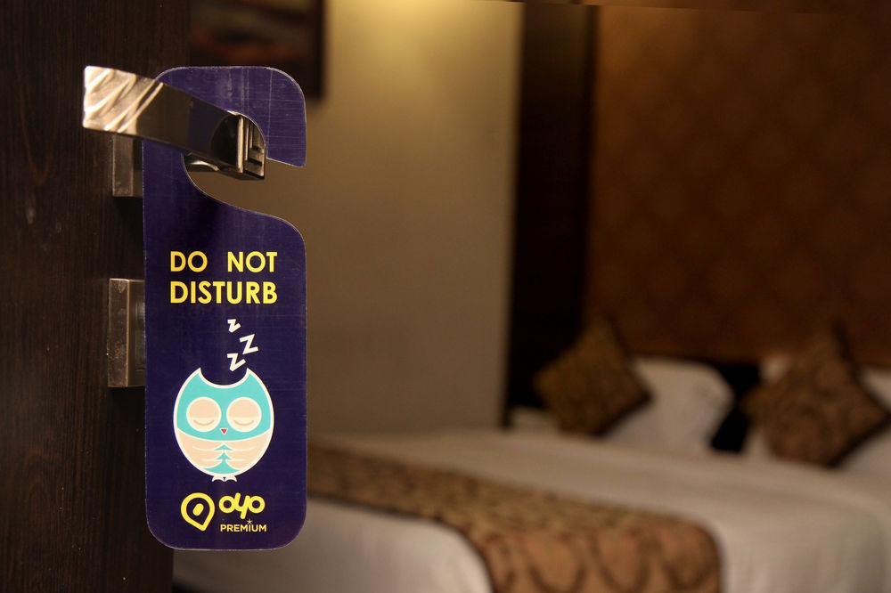 Oyo 905 Galaxy View Hotel Prayagraj Bagian luar foto