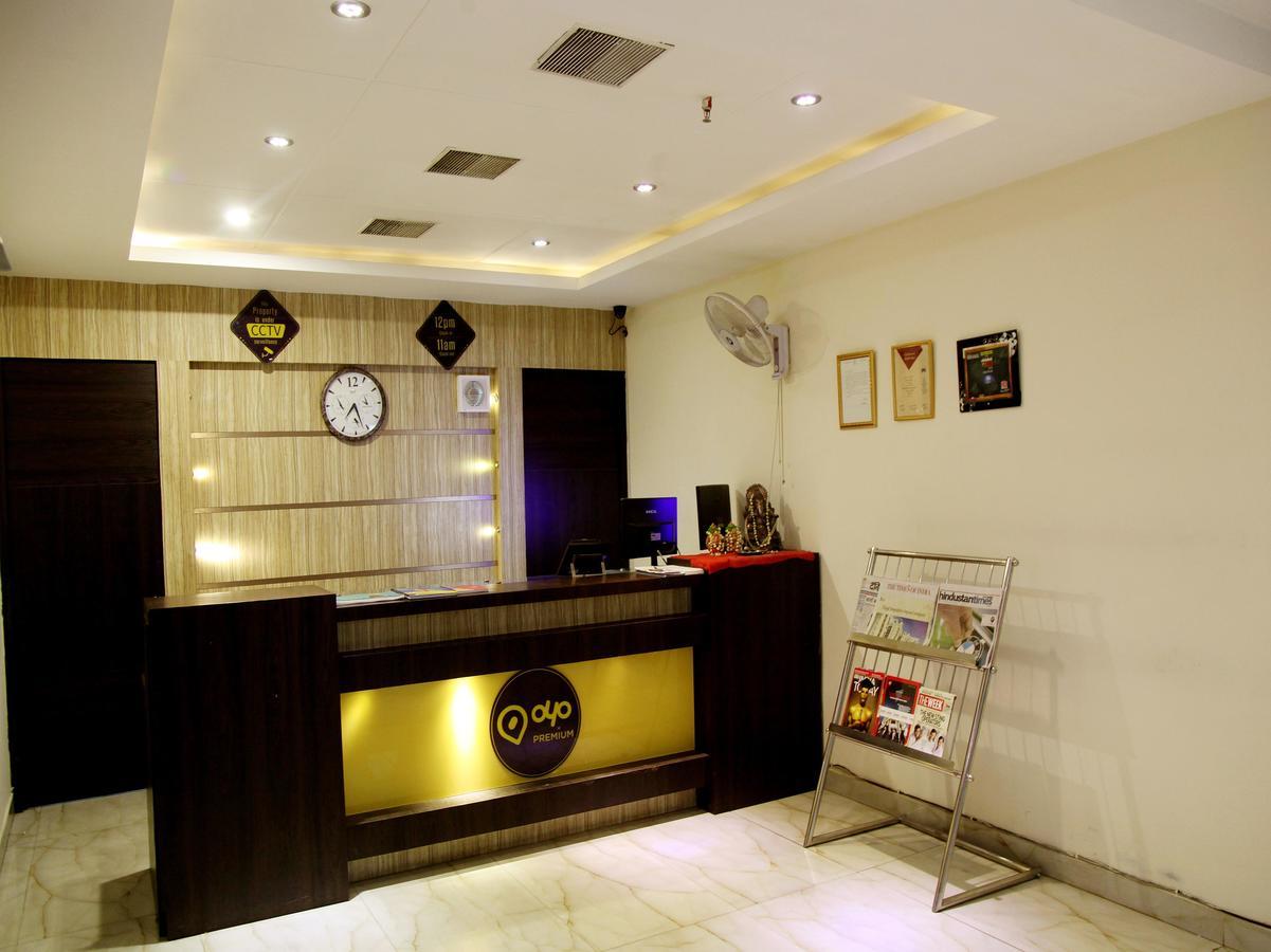 Oyo 905 Galaxy View Hotel Prayagraj Bagian luar foto
