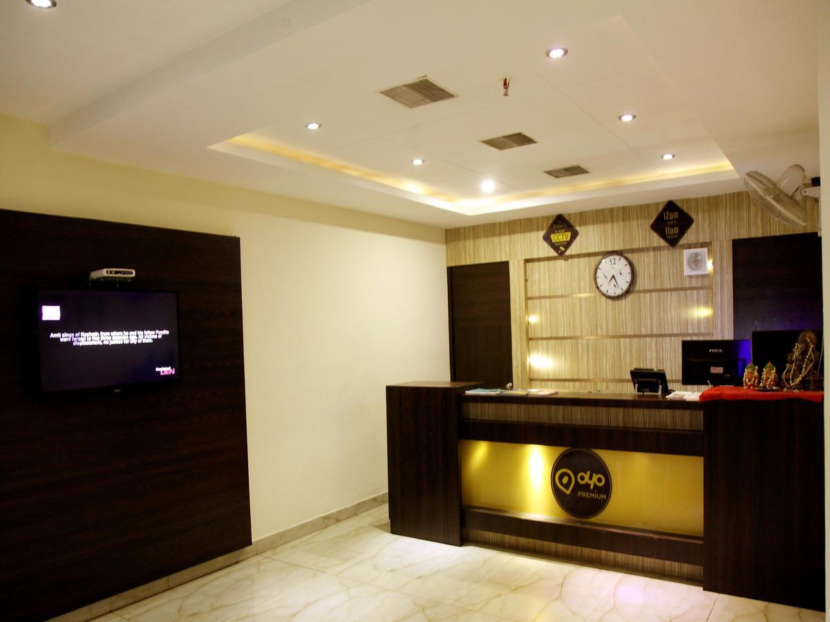 Oyo 905 Galaxy View Hotel Prayagraj Bagian luar foto